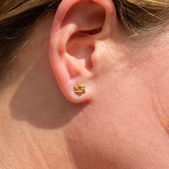 14-k Yellow Gold Star of David Post Earrings - Picture 1 of 6